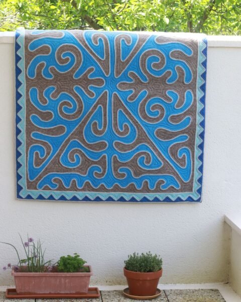 Tapis Shyrdak Cascade en situation