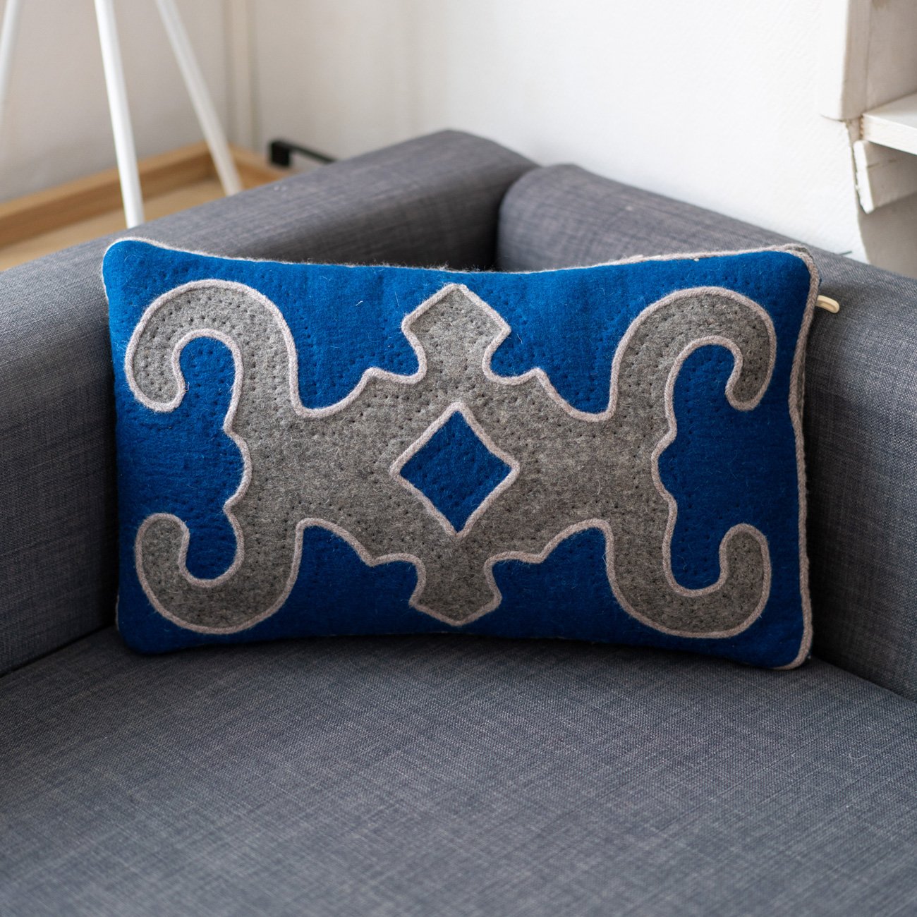 Coussins-en-laine-feutrée-canyon-bleu Housse de coussin Héritage bleu et gris, variante 50x30cm